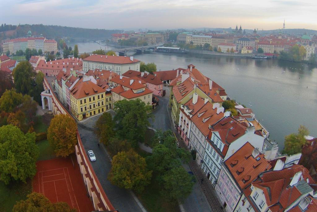 Hotel U Páva Praga Exterior foto